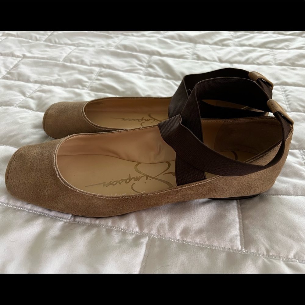 Jessica Simpson taupe ballet flats size 9